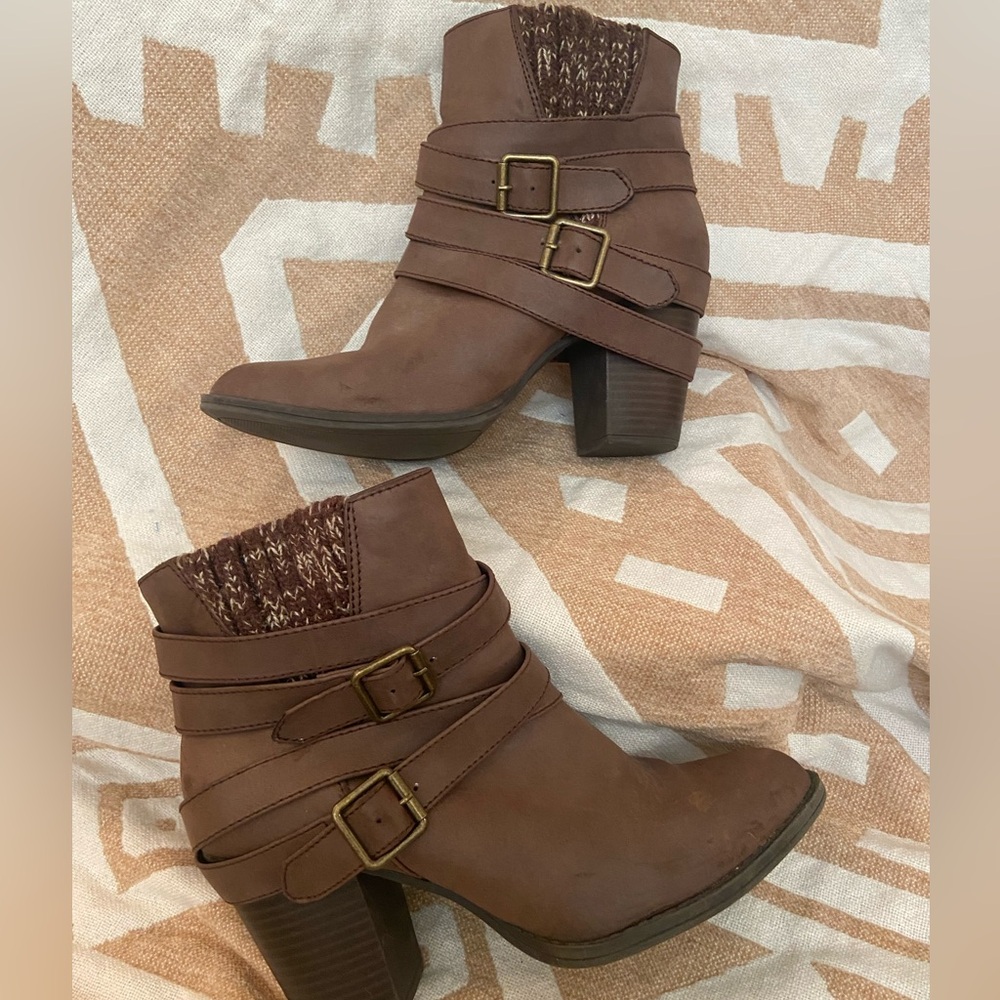 Brown Ankle Boots. 8.5
